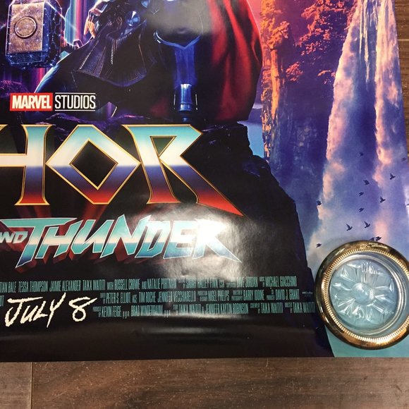 Thor Love and Thunder 27"x40" Authentic Theatre Movie Poster Advance DS Canada - Picture 9 of 16
